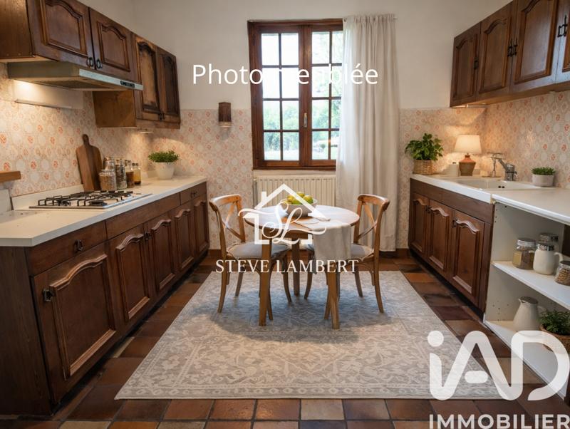 Maison - 210 m² - 6 pièces