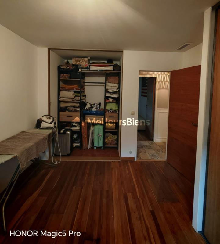 Villa - 164 m² - 8 pièces