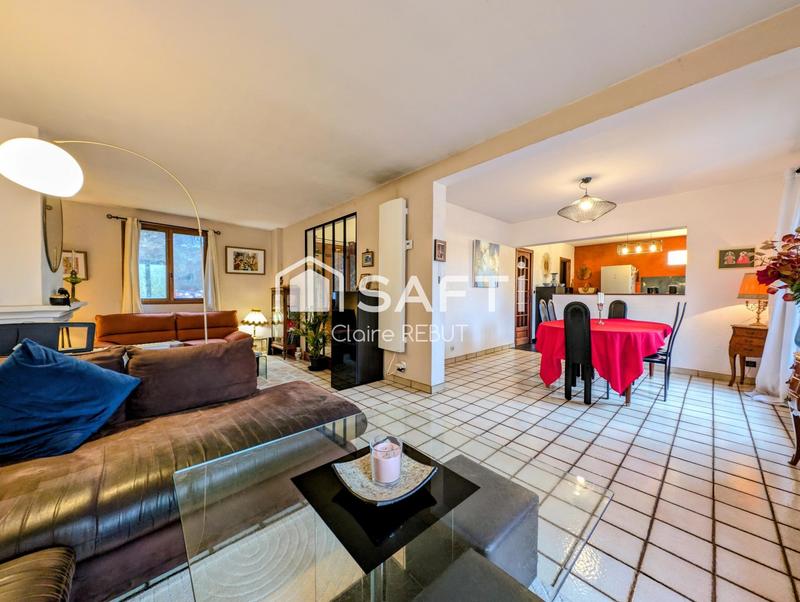 Maison - 140 m² - 6 pièces