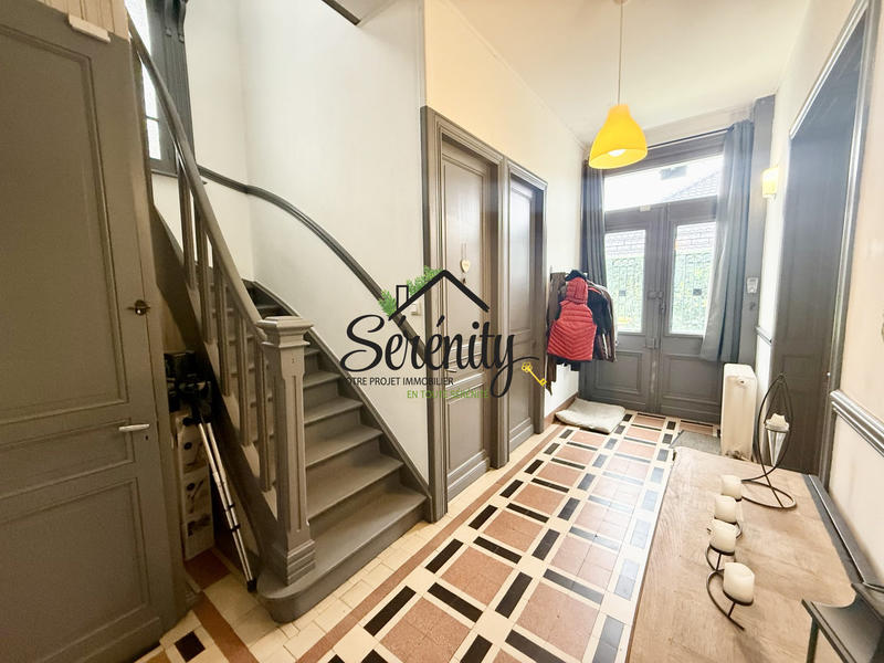 Maison - 195 m² - 8 pièces