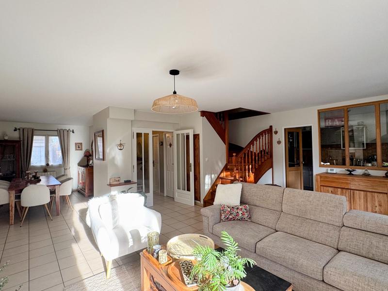 Maison - 168 m² - 7 pièces