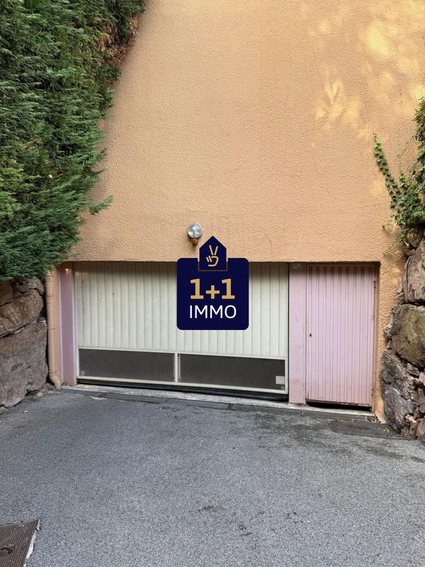 Parking / Garage - 12 m²