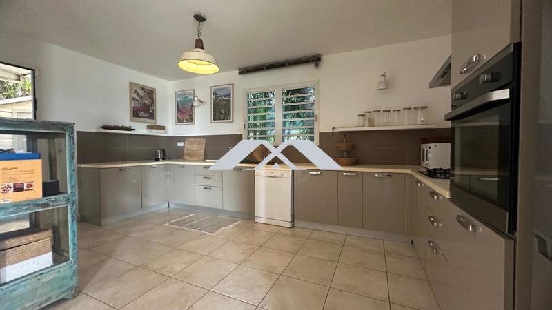 Villa - 152 m² - 4 pièces