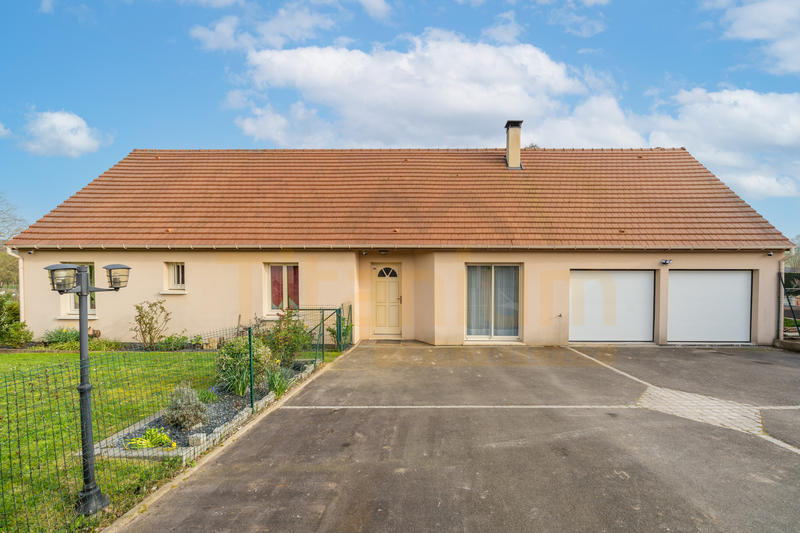Maison - 152 m² - 6 pièces