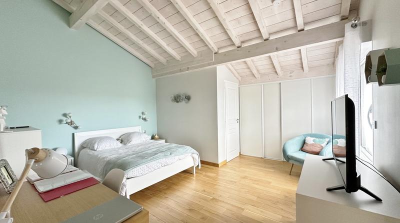 Maison - 220 m² - 7 pièces