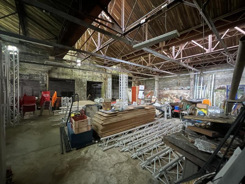 Bureau - 338 m² - 2 pièces