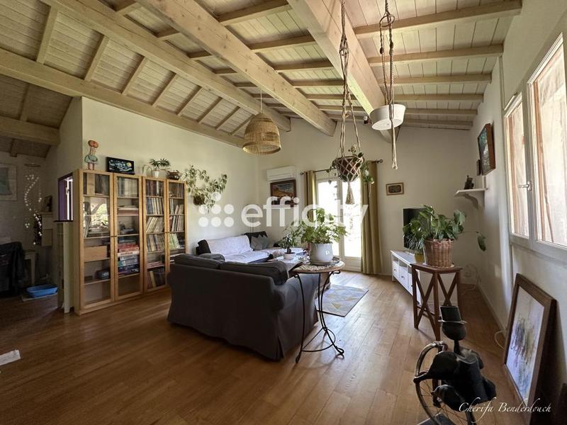 Maison - 142 m² - 8 pièces