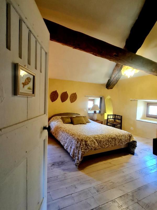 Mas - 523 m² - 15 pièces