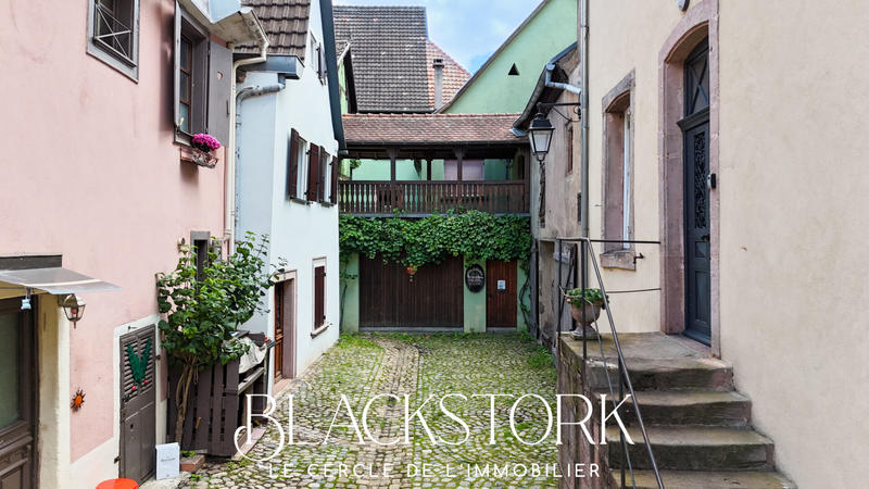 Maison - 850 m² - 20 pièces