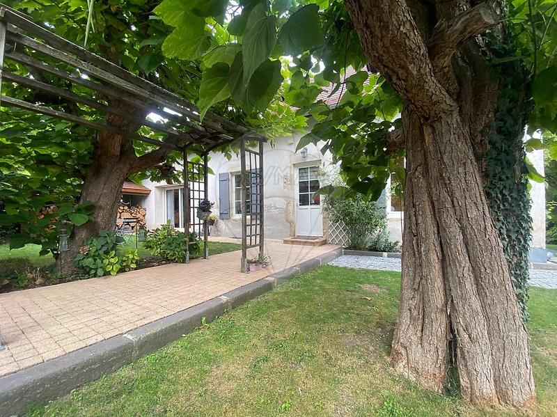 Propriété - 158 m² - 6 pièces