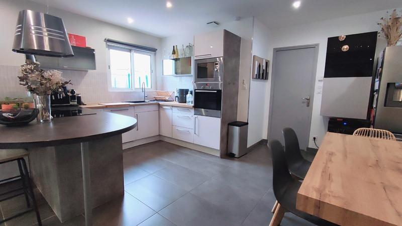 Maison - 160 m² - 5 pièces