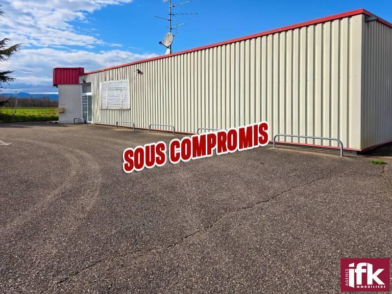 Local commercial - 233 m²