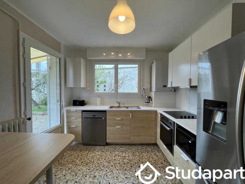 Chambre - 12 m² - 1 pièce