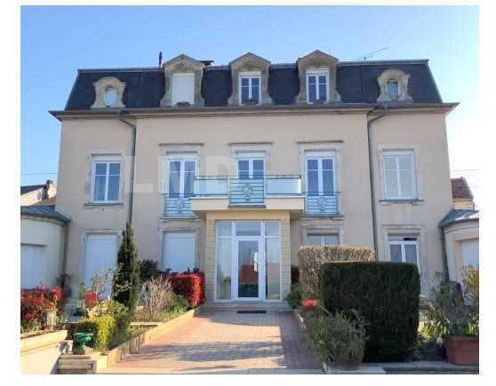 Appartement - 91 m² - 4 pièces