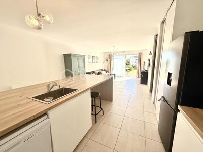 Maison - 83 m² - 4 pièces