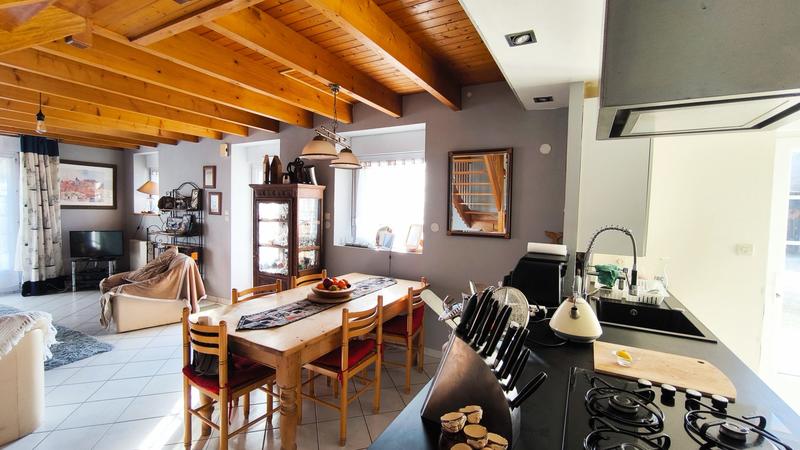 Maison - 88 m² - 5 pièces