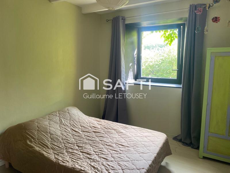 Maison - 228 m² - 8 pièces