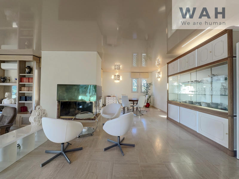 Villa - 220 m² - 5 pièces