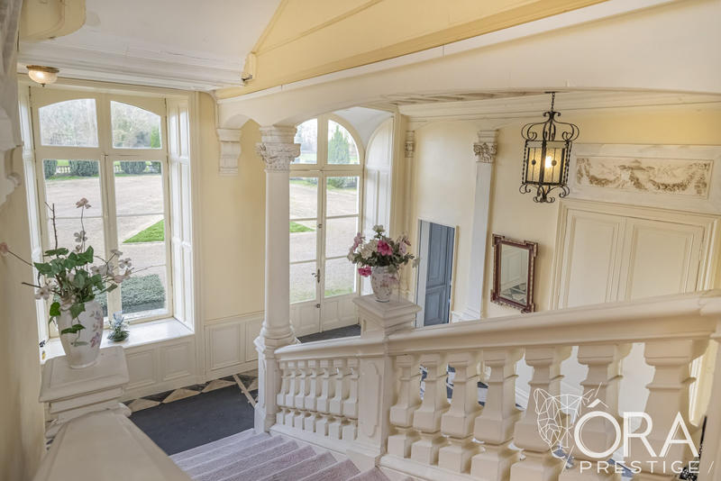 Château - 644 m² - 32 pièces