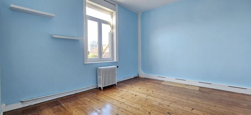 Maison - 170 m² - 8 pièces