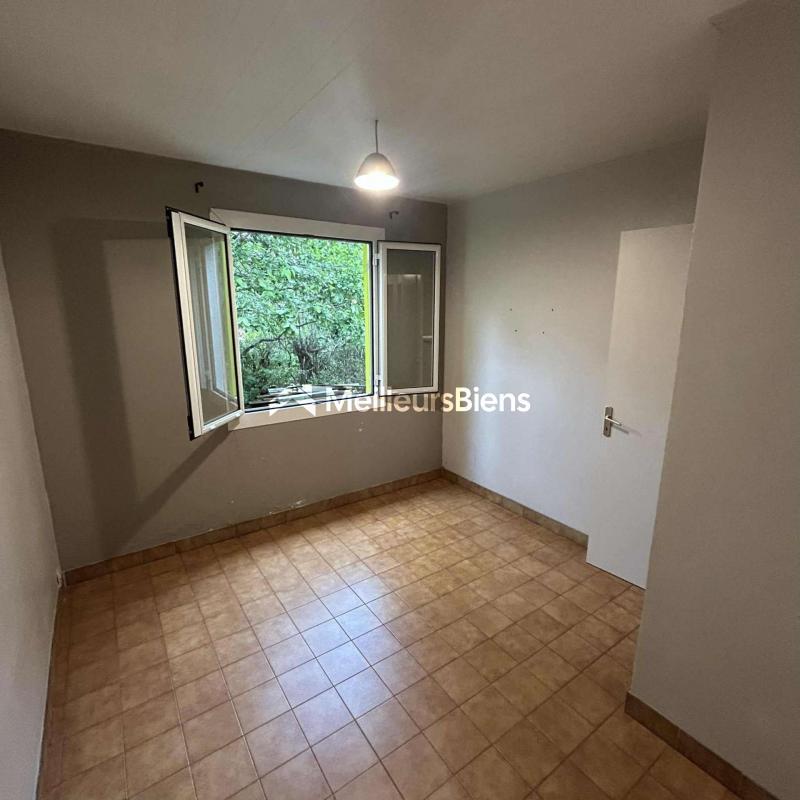 Propriété - 163 m² - 7 pièces