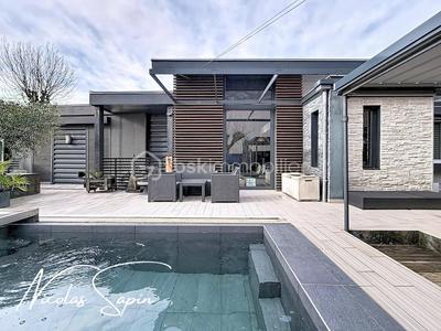 Maison - 110 m² - 5 pièces