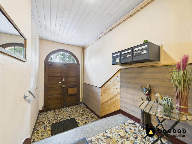 Appartement - 82 m² - 4 pièces