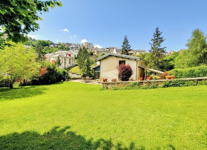 Villa - 350 m² - 10 pièces