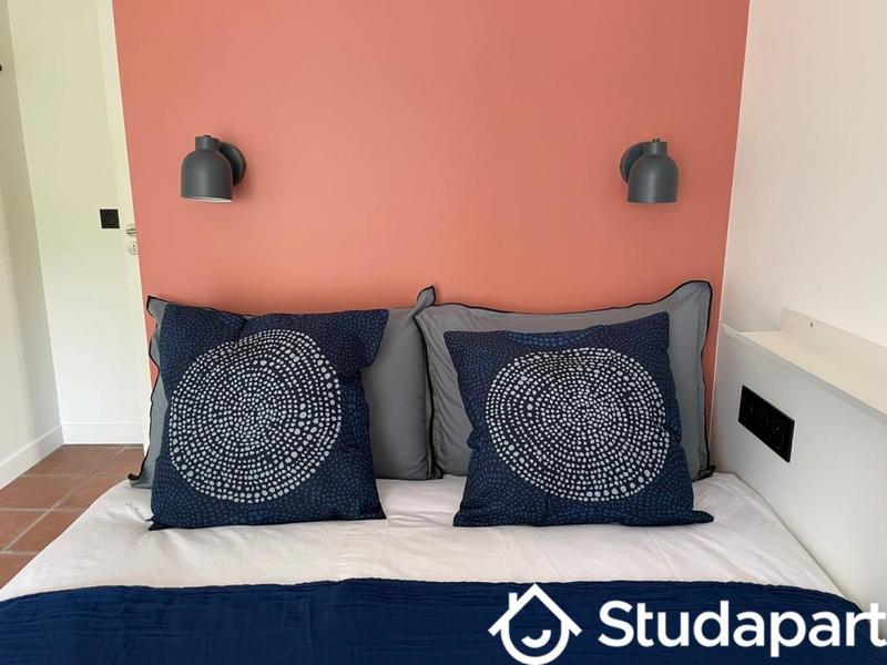 Chambre - 15 m² - 1 pièce