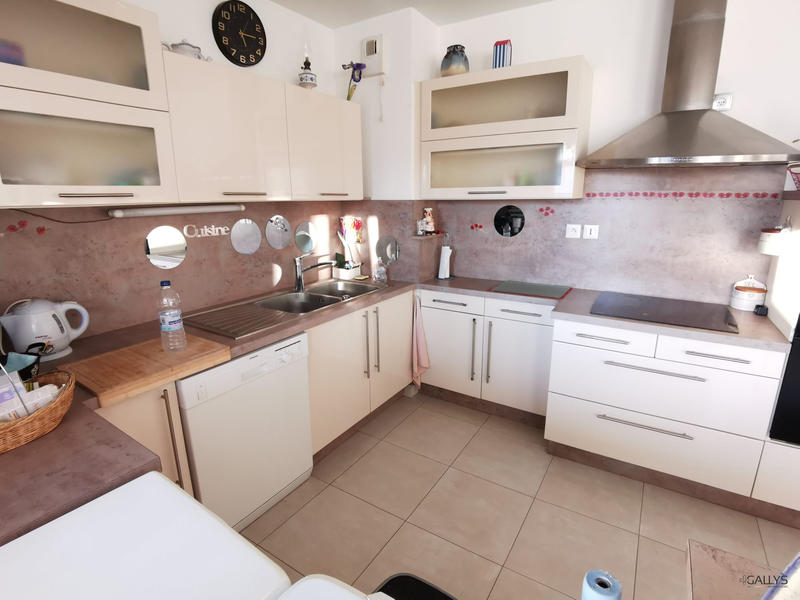 Appartement - 84 m² - 3 pièces