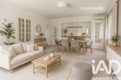 Maison - 210 m² - 8 pièces