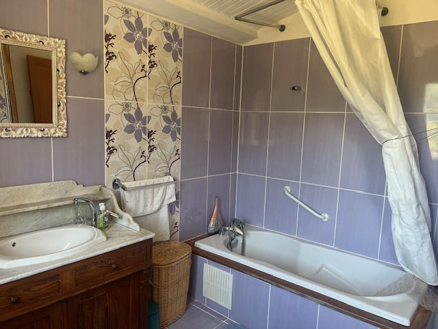 Maison en pierre - 88 m² - 3 pièces