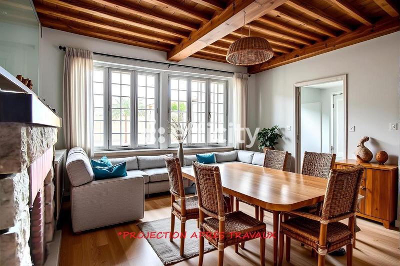 Maison - 93 m² - 4 pièces