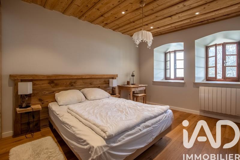 Châlet - 195 m² - 4 pièces