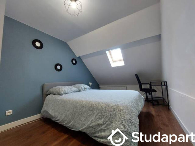 Chambre - 10 m² - 1 pièce