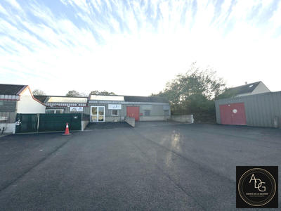 Local commercial - 120 m² - 3 pièces