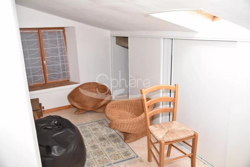 Maison de village - 106 m² - 2 pièces