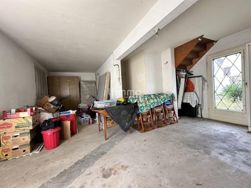 Maison - 205 m² - 11 pièces