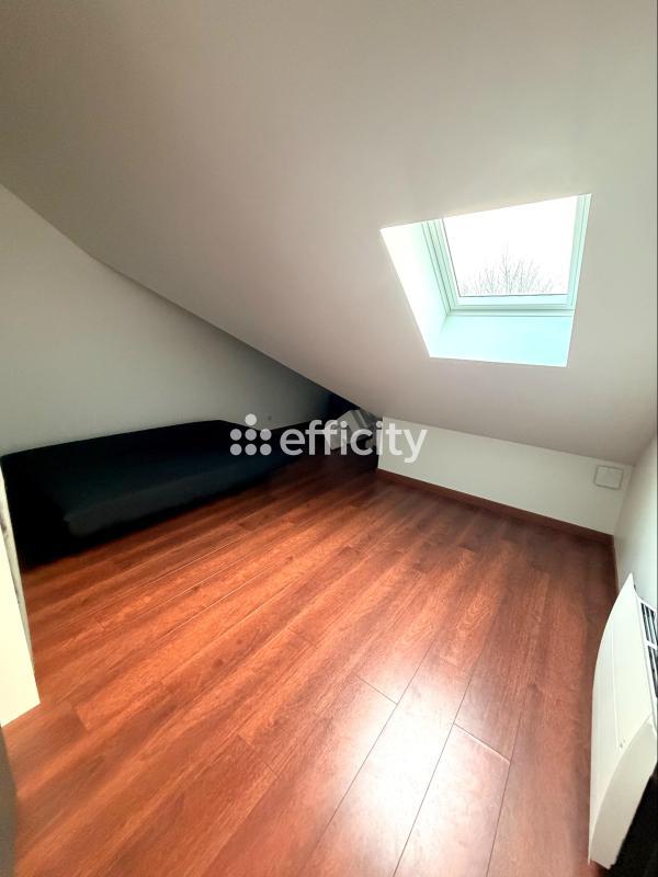 Pavillon - 130 m² - 7 pièces