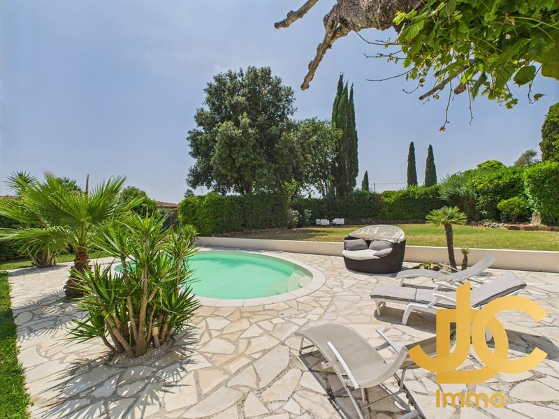 Maison - 194 m² - 7 pièces