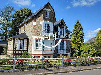 Manoir - 170 m² - 11 pièces