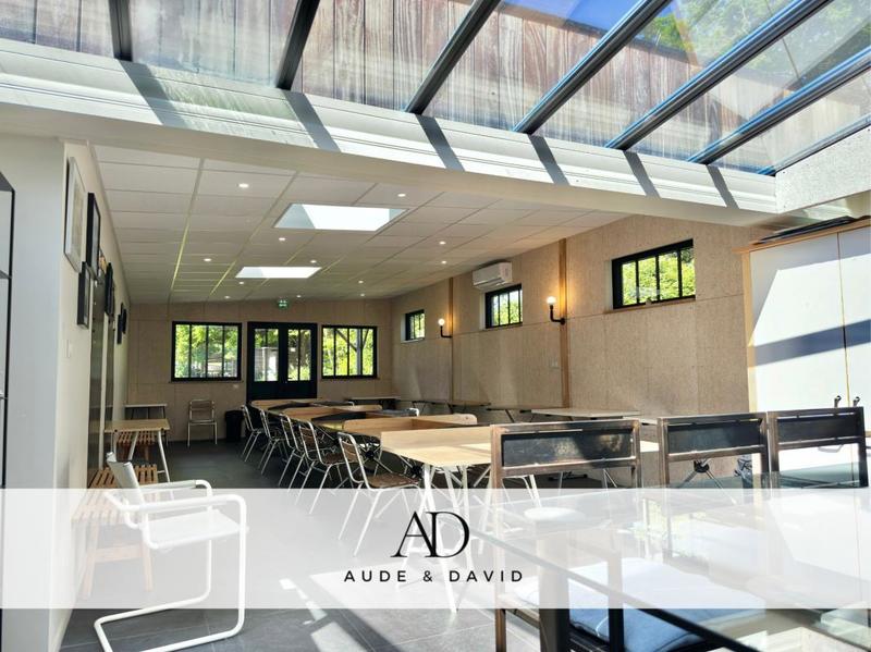 Maison - 340 m² - 15 pièces