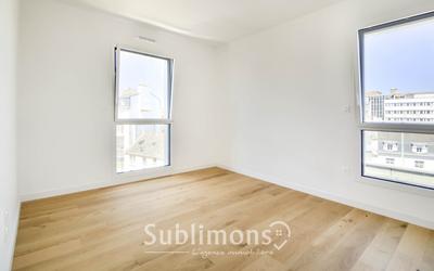 Appartement - 161 m² - 5 pièces