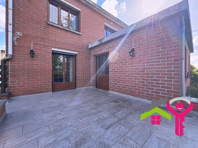 Maison - 170 m² - 6 pièces