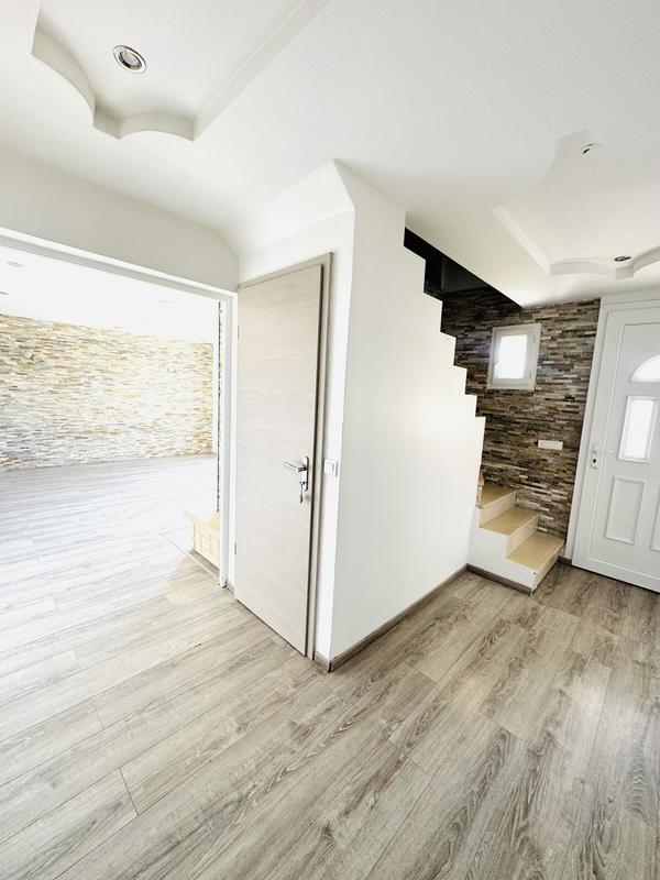 Maison - 150 m² - 8 pièces