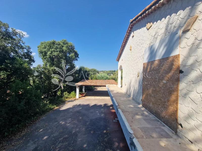 Maison - 190 m² - 5 pièces