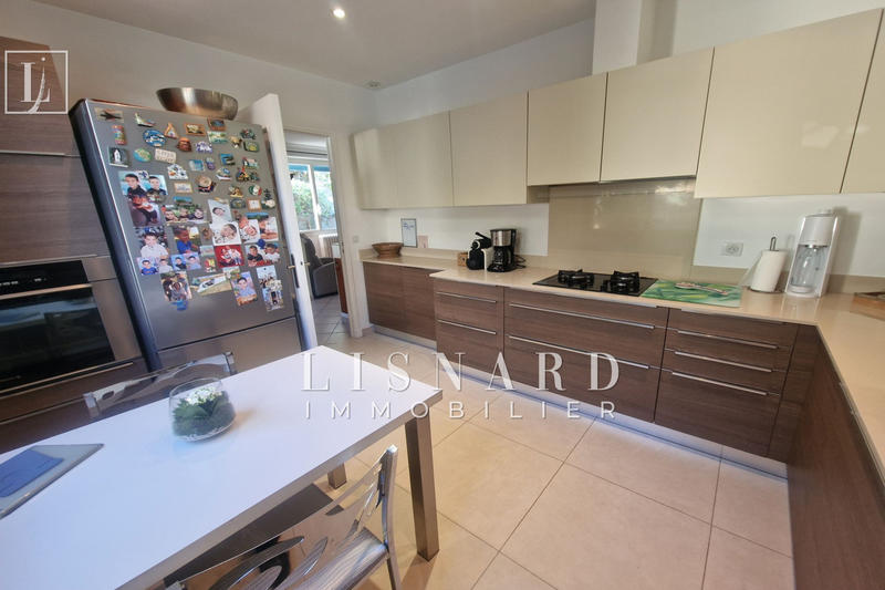 Maison - 108 m² - 5 pièces