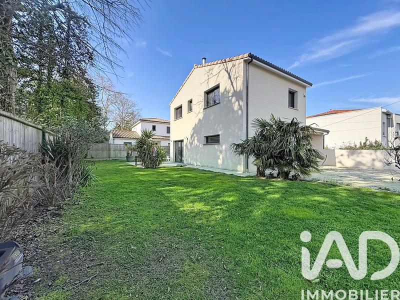 Maison - 106 m² - 4 pièces