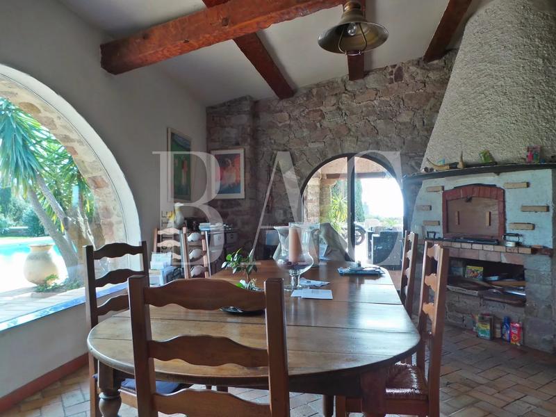 Villa - 500 m² - 12 pièces