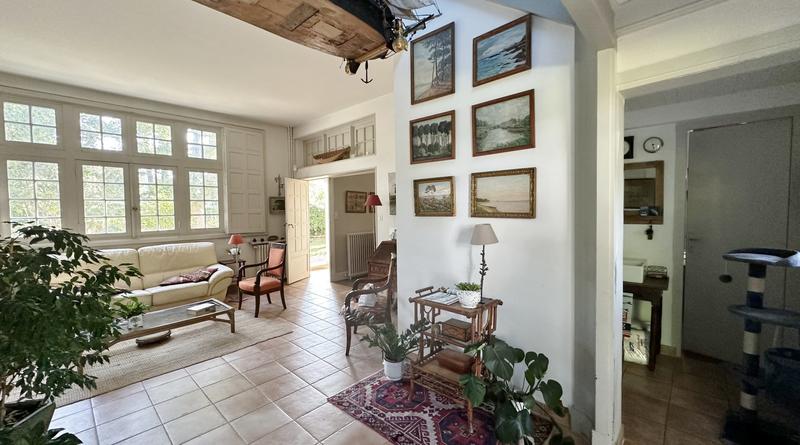 Maison - 192 m² - 8 pièces